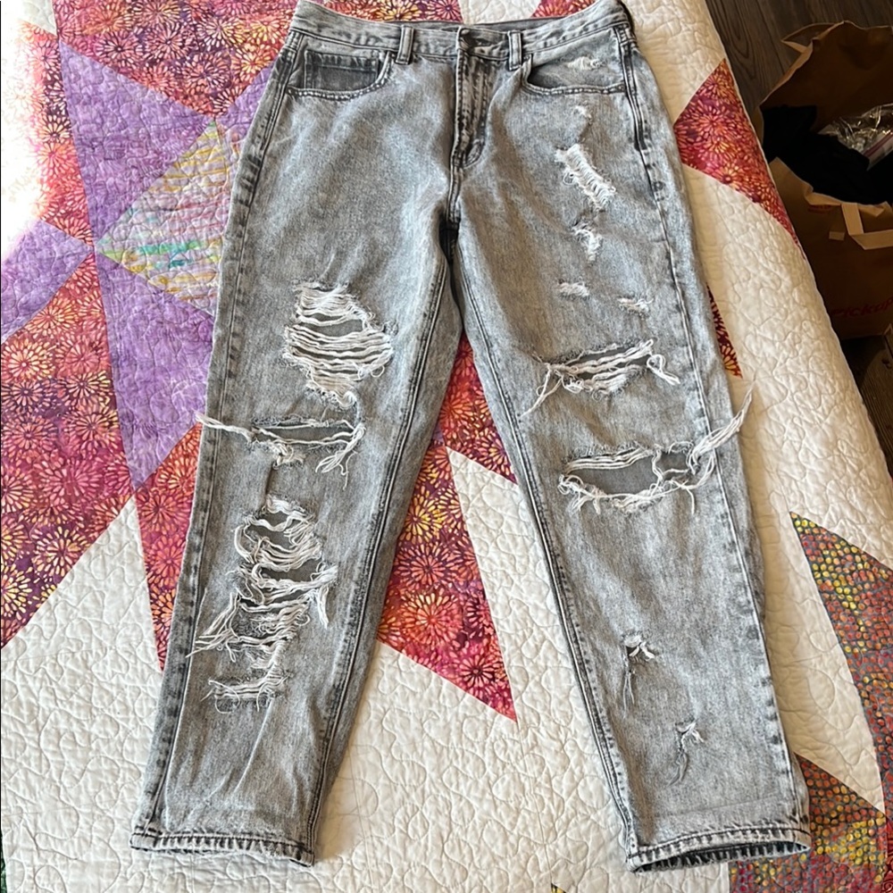 Distressed Gray Women's Jeans